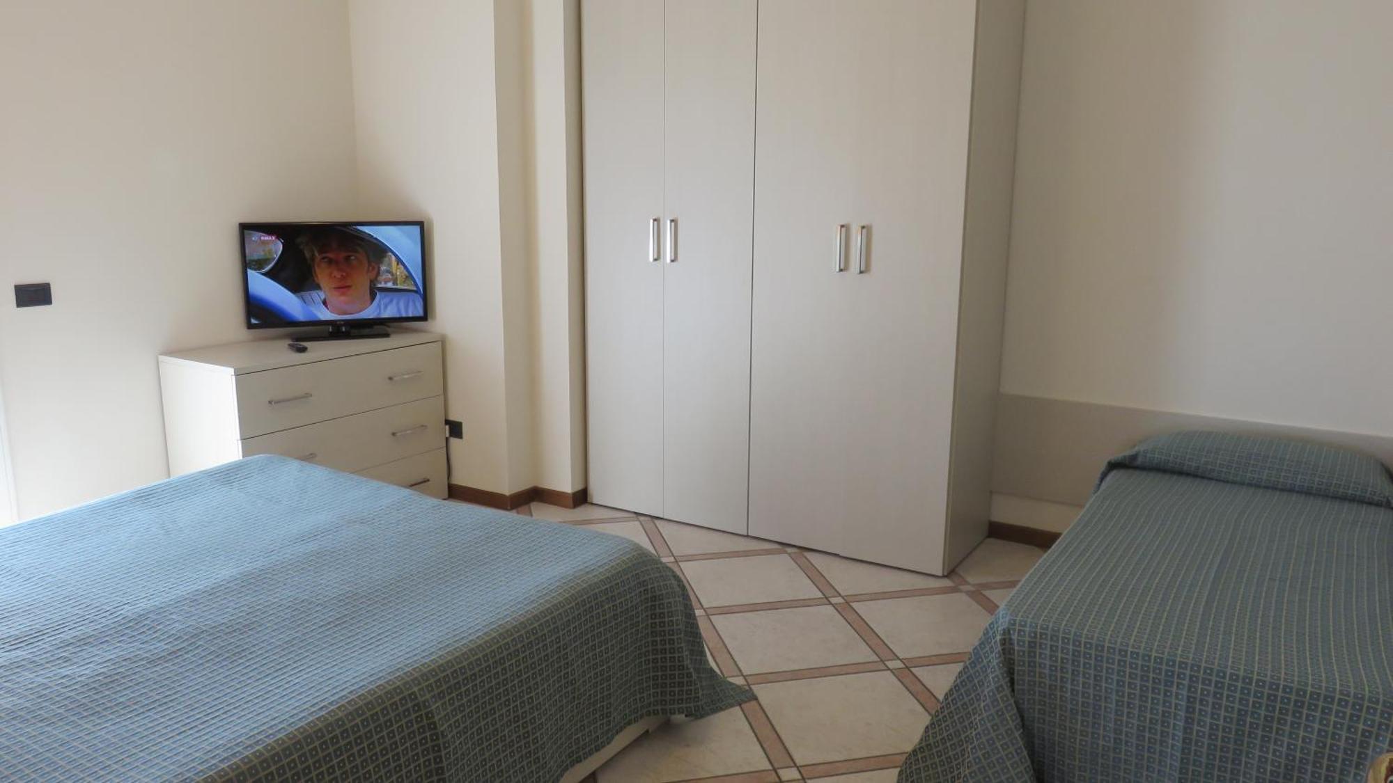 Albergo Al Cacciatore Дезенцано-дель-Гарда Екстер'єр фото